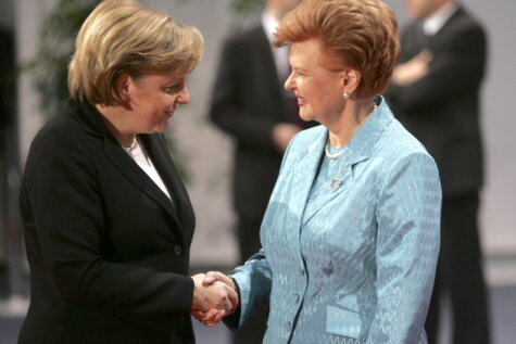 А чего с вами знакомиться, вы каждый раз новые, или Кого Ангела Меркель не найдет в Риге