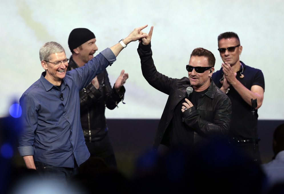 'Apple' piedāvā iespēju atbrīvoties no 'U2'