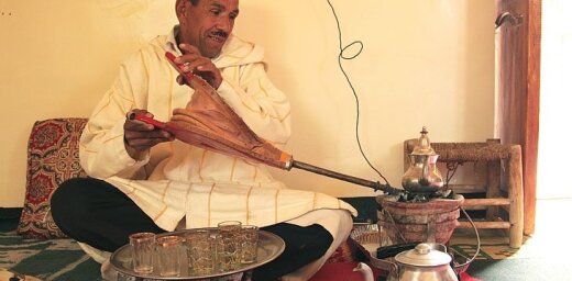 Krāšņās Marokas krāšņās tējas ceremonijas