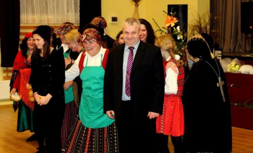 Foto: Jaunpils pašvaldība zemniekiem sarīko varenu balli