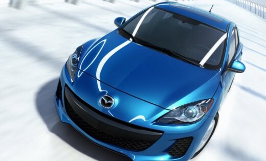 Первые изображения новой Mazda3 слили в Сеть