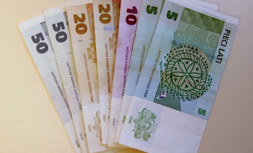 'de facto': Rīgas domnieki skaidru naudu aizstāj ar aizdevumiem