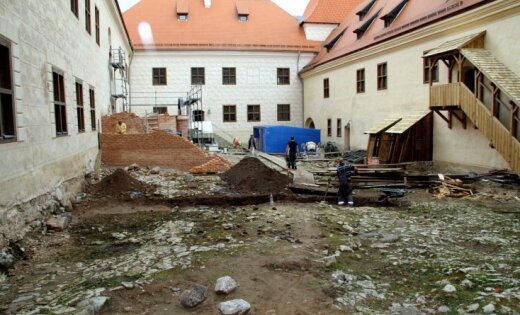 Foto: Kā notiek vērienīgā Bauskas pils restaurācija