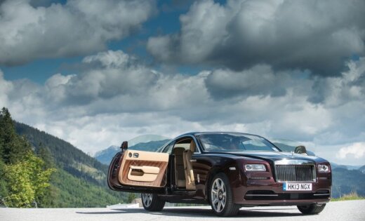 Стал известен владелец единственного в Латвии Rolls-Royce Wraith