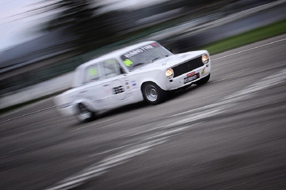 Дежавю: советские гоночные авто на Бикерниекской трассе в Риге