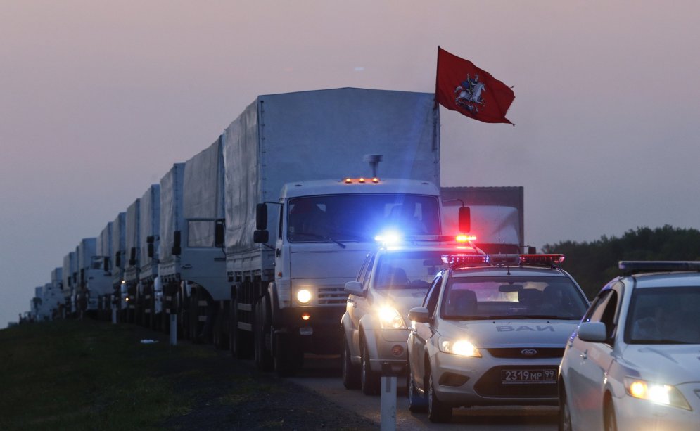 Гуманитарный караван идет на Украину без опознавательных знаков (+саундтрек!)
