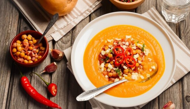 Легкий ужин за 20 минут: Семь рецептов вкусных овощных супов
