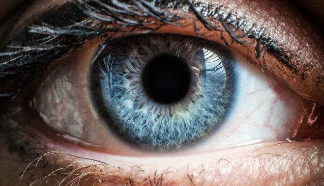 Синдром сухого глаза: кого посещает чаще и как с ним бороться?