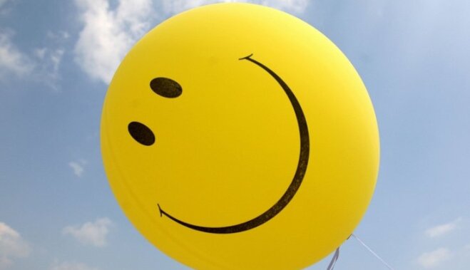 Улыбающиеся люди: 5 вещей, которые выдает ваша улыбка