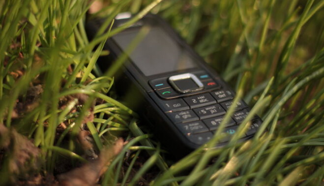 Vai vēl varēšu iegādāties 'Nokia 3310'? Kas jāzina par 'Nokia' pārdošanu ķīniešiem