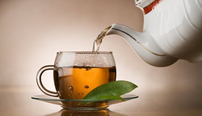 10 рецептов средств для кожи, созданных из чая