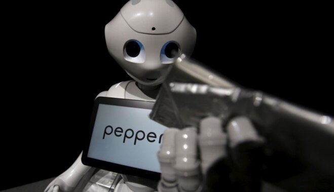 Pirmo 'emocionālo' robotu partiju izpirkuši vien minūtes laikā