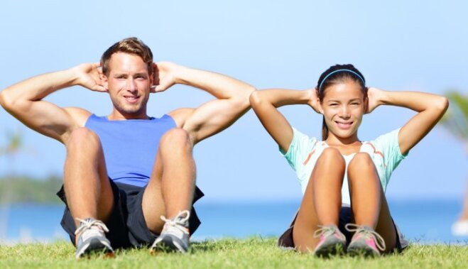 Семь простых упражнений для тех, кто хочет получить плоский живот