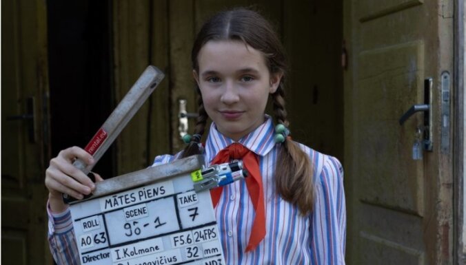 Foto: Noras Ikstenas populārais romāns 'Mātes piens' pārtop filmā