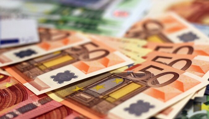 Dīkstāves pabalsta minimālais apmērs būs 330 eiro, bet maksimālais – 1000 eiro