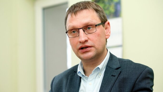Jānis Kloviņš: Cīņai ar Covid-19 jākombinē visi jaunākie zinātnes atklājumi