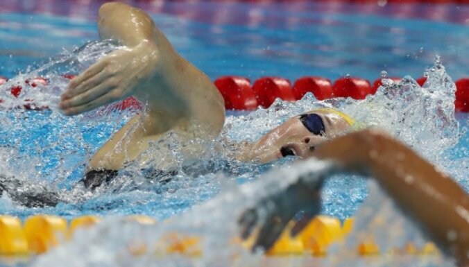 Дочь пятиборки Рублевской бьет рекорды Латвии в плавании