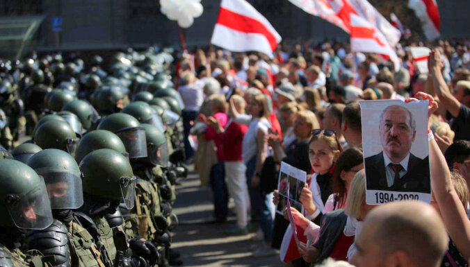 После женского марша белоруске из Швейцарии дали 2,5 года колонии
