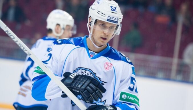 Bārtulis un Karsums gūst vārtus savstarpējā KHL mačā