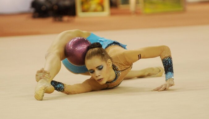 Латвийская гимнастка впервые пробилась в финал этапа Кубка мира