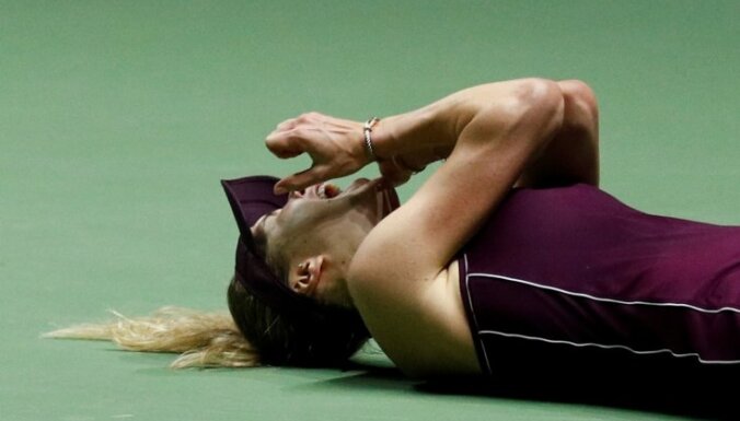 Svitoļina uzvar 'WTA Finals' noslēdzošajā mačā