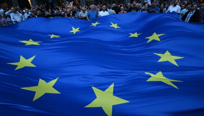 ES dalībvalstis vienojas sākt iestāšanās sarunas ar Albāniju un Ziemeļmaķedoniju