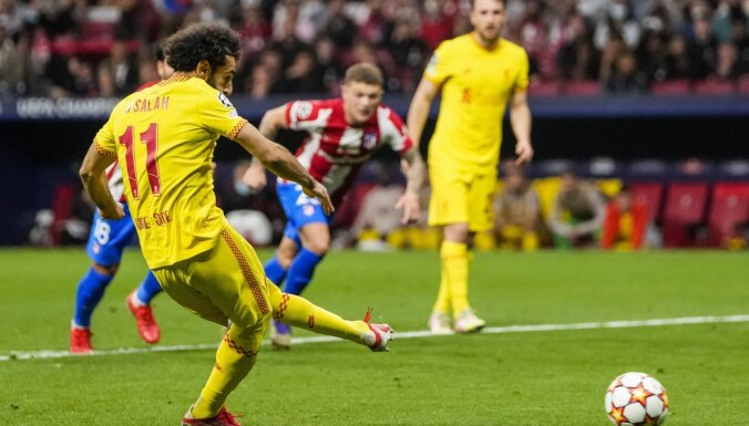 'Liverpool' piecu vārtu spēlē uzvar 'Atletico'