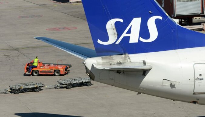 'SAS' aptur lielāko daļu lidojumu, atlaidīs 90% darbinieku