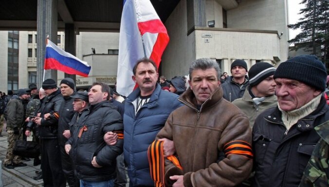 В ходе столкновений у парламента Крыма пострадало 20 человек; есть жертвы