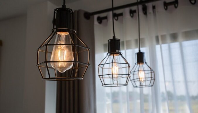 Kā izvēlēties griestu lampu savam mājoklim?