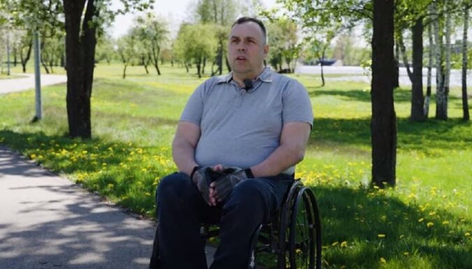 'Kamēr nesamierinies ar notikušo, attīstība nav iespējama'. Mārtiņš pēc lēciena uz galvas ūdenī