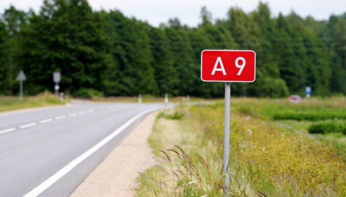 Policija lūdz atsaukties aculieciniekus traģiskajai avārijai uz Liepājas šosejas