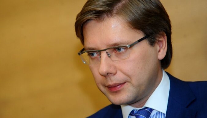 Рижская дума выразила доверие Ушакову; оппозиция в "фарсе" не участвовала