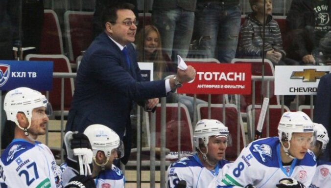 Тренер Назаров попросился на общественные работы