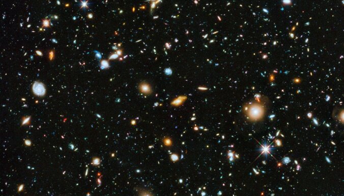 Vai Visums atkal sarausies? Šī pētnieku grupa uzskata – jā, turklāt visai drīz