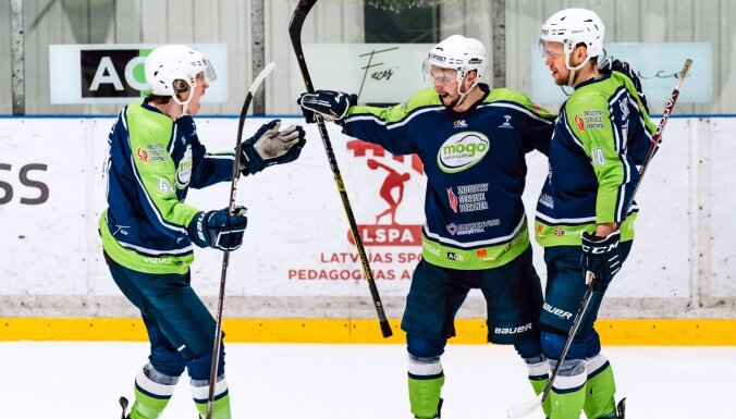 Ozoliņš ar 'hat-trick' pietuvina 'Mogo'/LSPA hokejistus OHL finālam