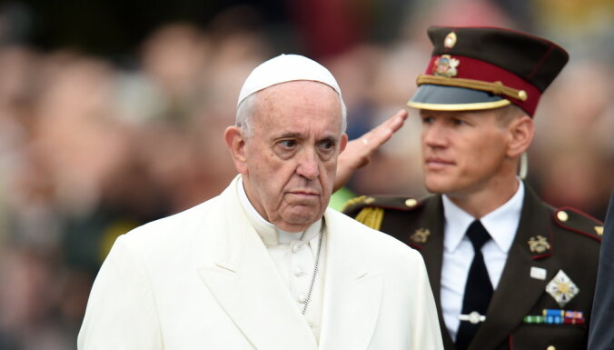 Папа Франциск призвал латвийцев смотреть выше и шире собственных интересов