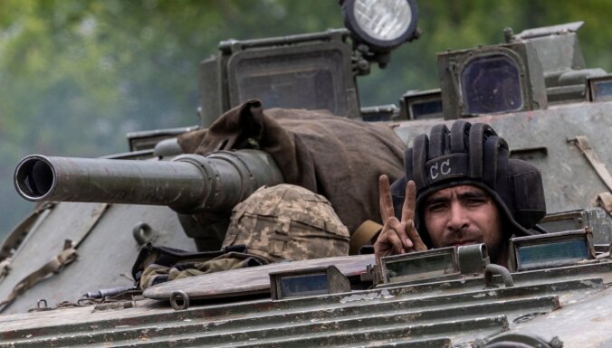 Krievijas spēku noplicināšana kaujās par Severodonecku pavērs iespējas ukraiņiem iet pretuzbrukumā, ziņo ISW