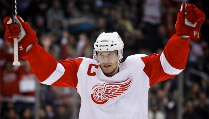 Aizermans, Lidstrēms un Bikovs uzņemti IIHF Slavas zālē