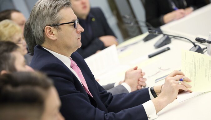 Приговор по делу Latvijas Krājbanka: Бондарсу грозит уход с поста главы Бюджетной комиссии Сейма