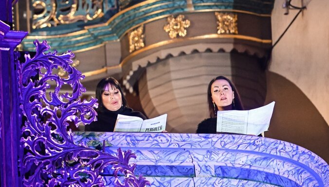 Foto: Doma baznīcā izskanējusi Ineses Galantes rīkotā koncertu sērija 'Ziemassvētku prelūdija'