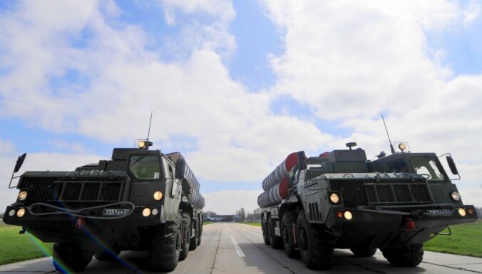 Bloomberg: Турция предлагает США изучить приобретенные у России С-400
