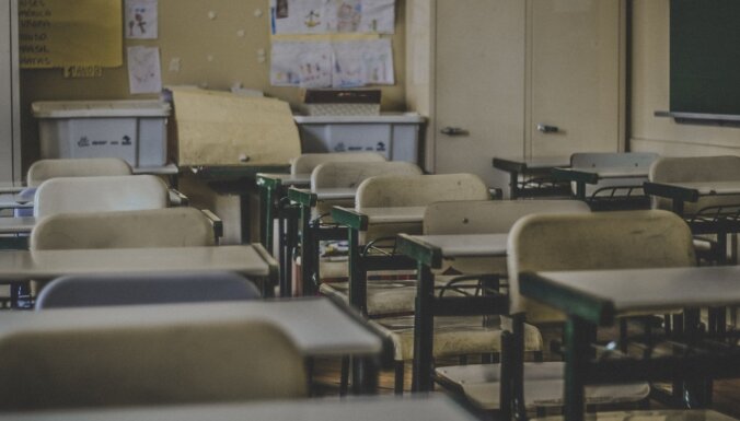 Eksperte skaidro, kā emocionāli un praktiski sagatavot pirmklasnieku skolas gaitām