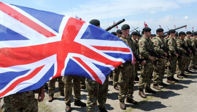 Lielbritānija pauž gatavību sniegt drošības garantijas Ukrainai
