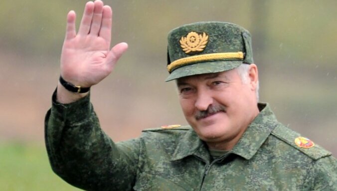Представители Латвии проинспектировали вооружение в Белоруссии