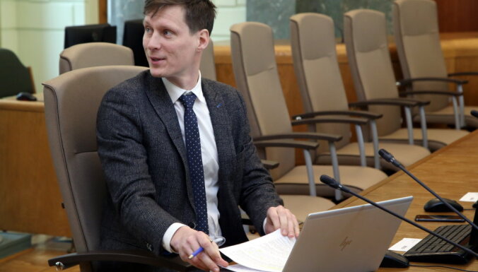'Uz izvēles dakšas' – Nemiro dēļ 'KPV LV' var aiziet no valdības; vaino žurnālisti (plkst.20:25)