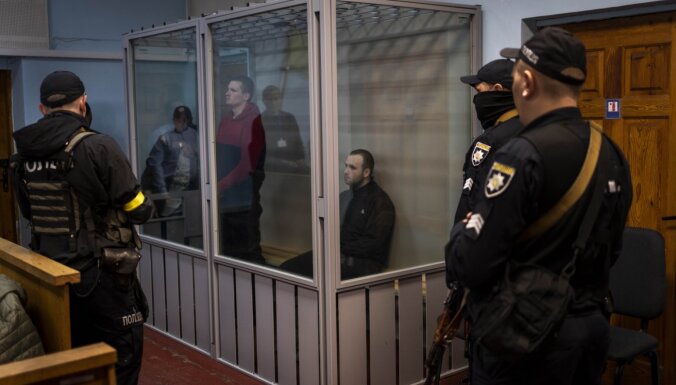 Vēl diviem Krievijas karavīriem piespriests cietumsods par kara noziegumiem Ukrainā