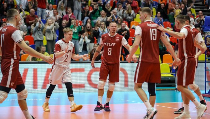 Latvijas volejbolisti Eiropas čempionāta kvalifikācijas turnīru noslēdz ar uzvaru pār Austriju