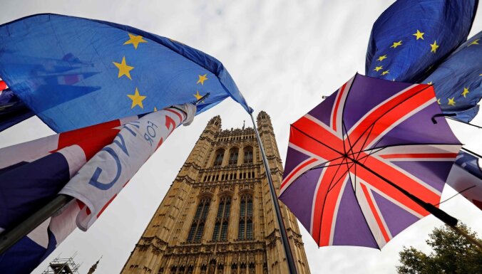 Застрявшие на "ровном поле". Почему переговоры Британии и ЕС катятся к провалу