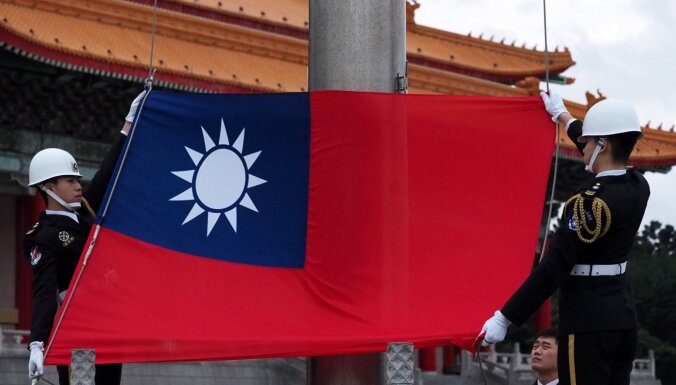 Pekina: Ķīna nevilcināsies sākt karu, ja Taivāna pasludinās neatkarību